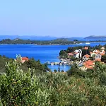 بيت للعطل Secluded Fisherman's Zman, Dugi Otok - 19000