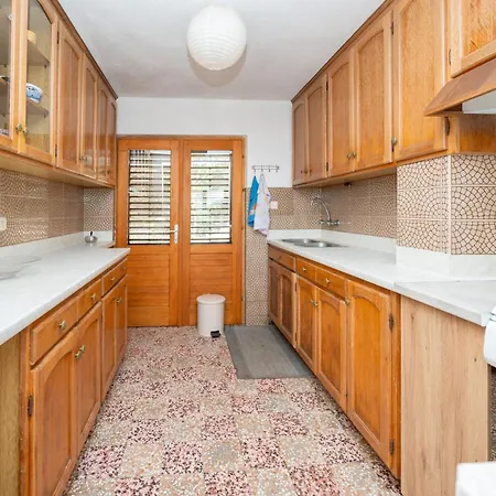 Secluded Fisherman's Zman, Dugi Otok - 19000 *