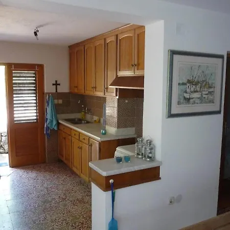 Holiday home Secluded Fisherman's Zman, Dugi Otok - 19000 *